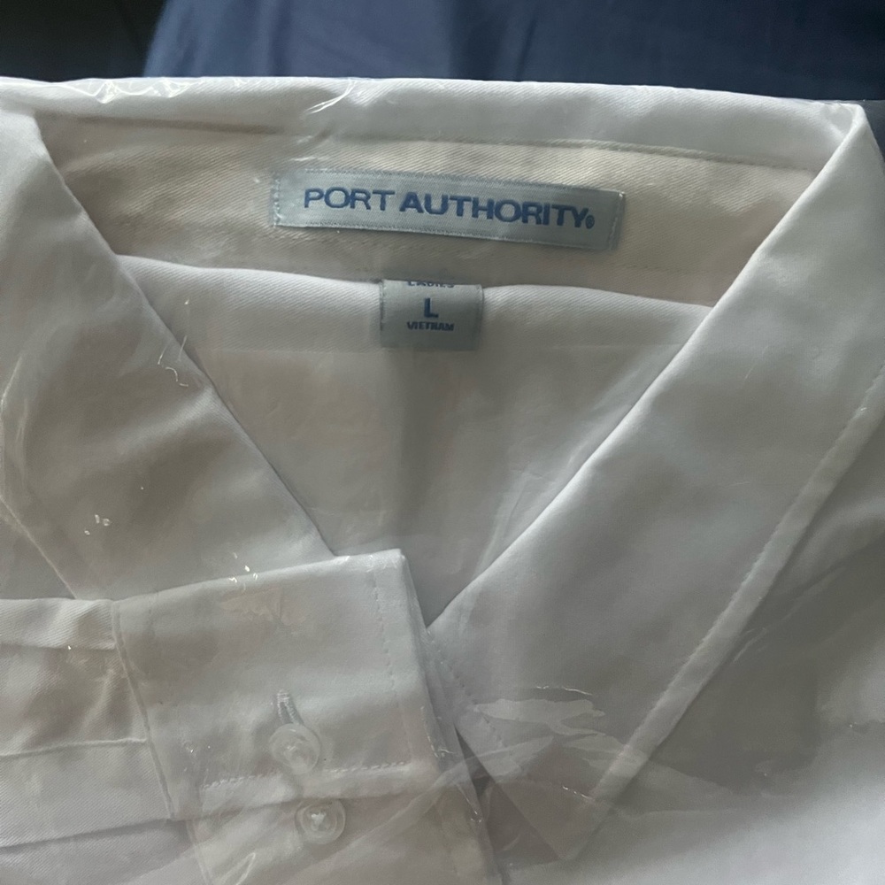 Ladies white nursing or doctor scrub jacket